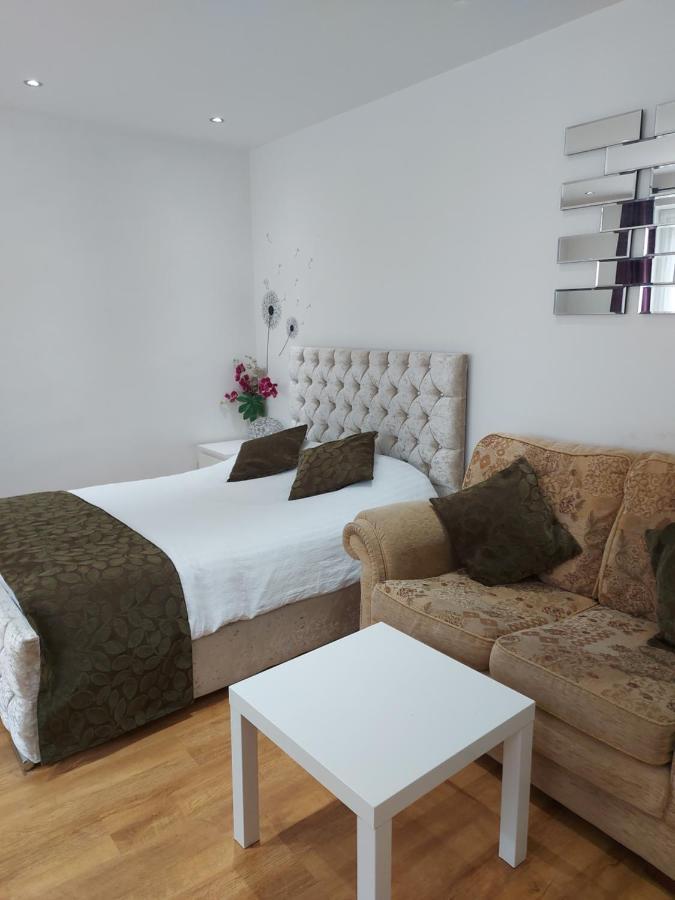 Lux Apartment In Gatwick Crawley  Exterior foto